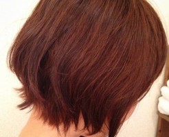 梅雨くせ毛ボブ